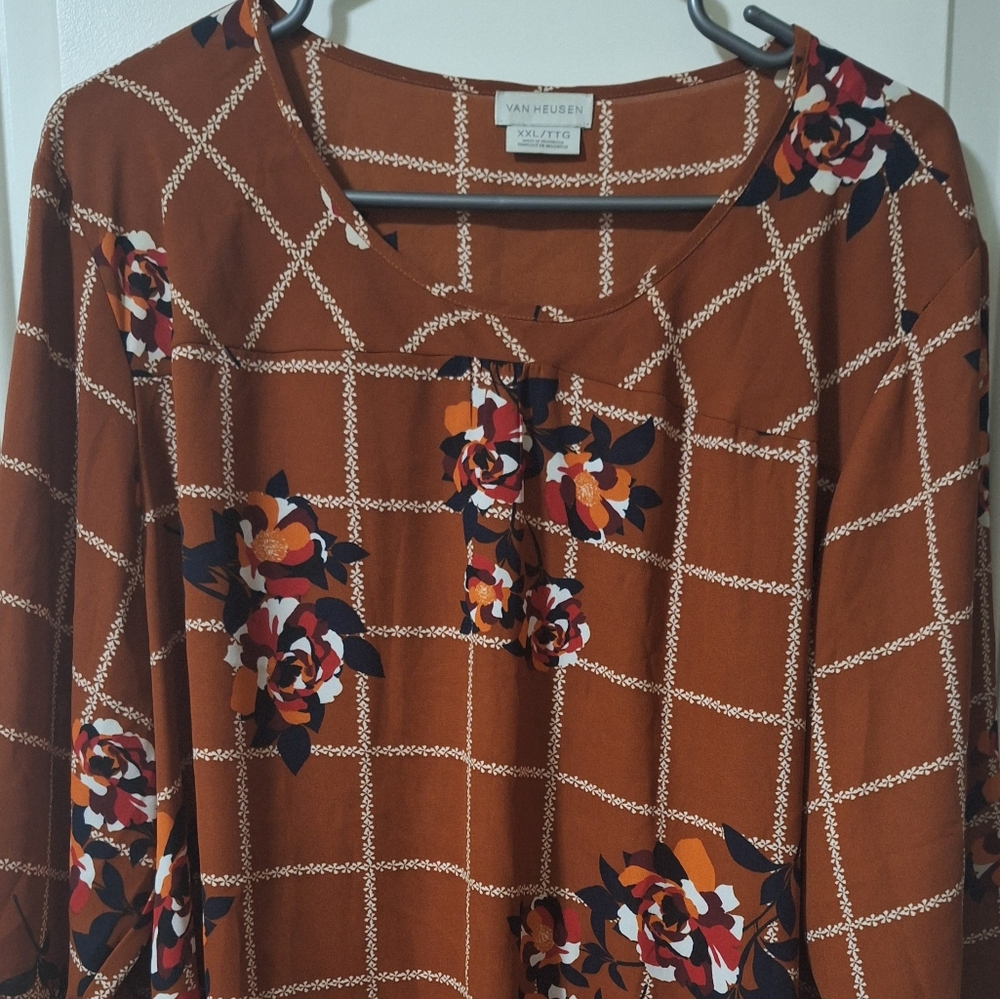 Van Heusen blouse